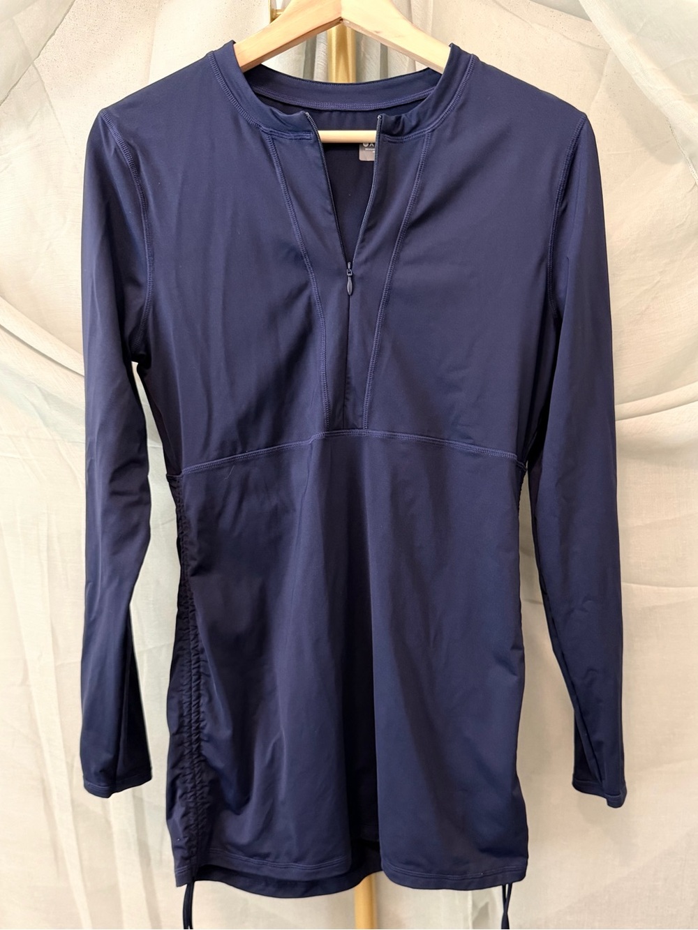Athleta Dark Navy Long Sleeve Performance Pullover